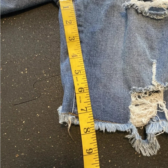 Celebrity Pink Shorts Womens 5/27 Blue Jean Denim Distressed Bermuda Shorts - Picture 10 of 10